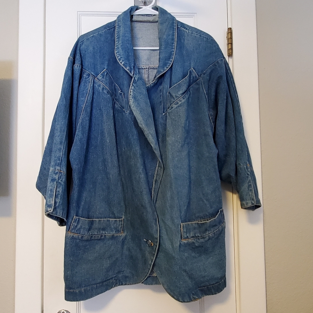 East West Vintage Women's Medium Denim Jean Jacket shoulder pads short sleeve